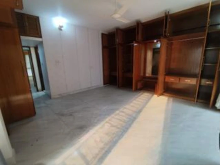 Baridhara Diplomatic Zone Semi Furnished Exclusive Apartment Rent