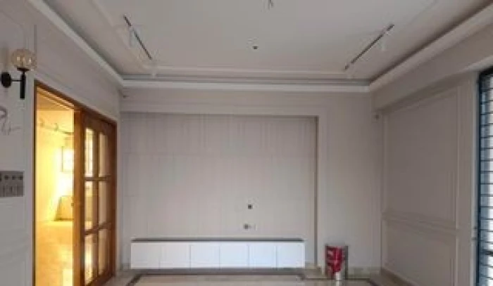 Well Decorated 4 Bed Semi-Furnished Flat For Rent In Gulshan 2