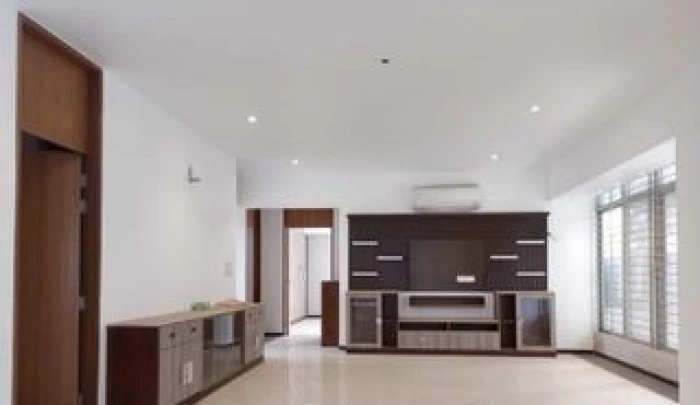 3500 Sqft Semi Furnished Well Decorated Flat Rent In Gulshan 2