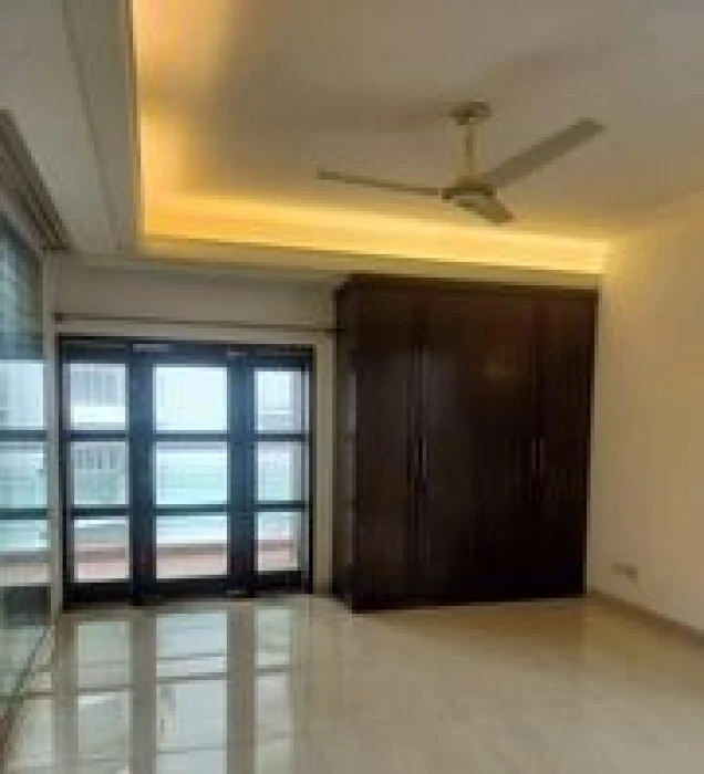 Semi Furnished 4000 Sqft Flat For Rent In GULSHAN