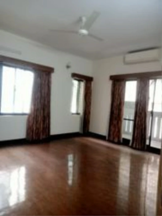 Beautiful Office Space For Rent In Gulshan 2