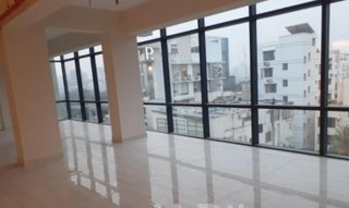 Brand New Full Commercial 3800Sqft Open Space For Rent