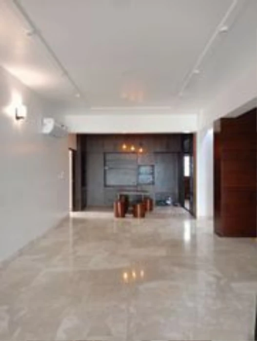 Lake view stunning semi furnished apartment for rent in north Gulshan