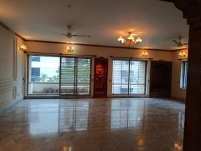 5beds Lake view Semi furnished Flat For Rent in Gulshan