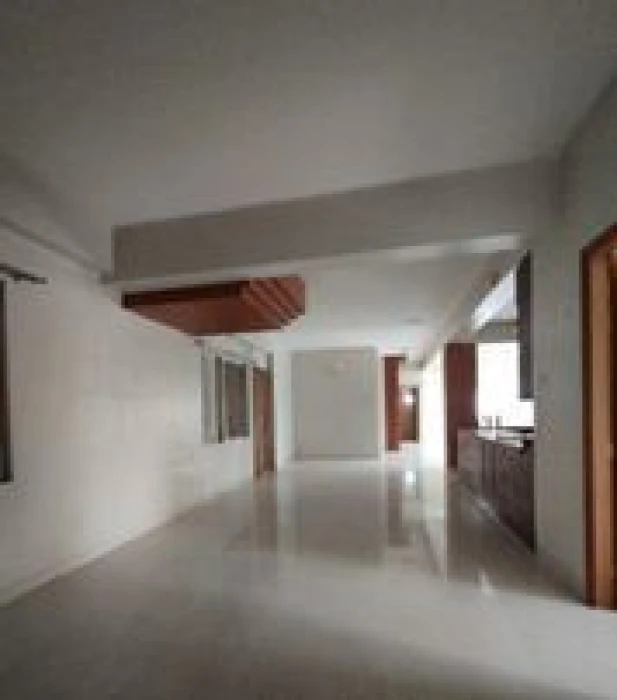 Good Quality 2600 Sft Un Farnised Flat Rent At Banani