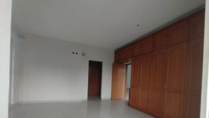 Good Quality 3 Bedroom Un Farnised Flat Rent At Gulshan 1