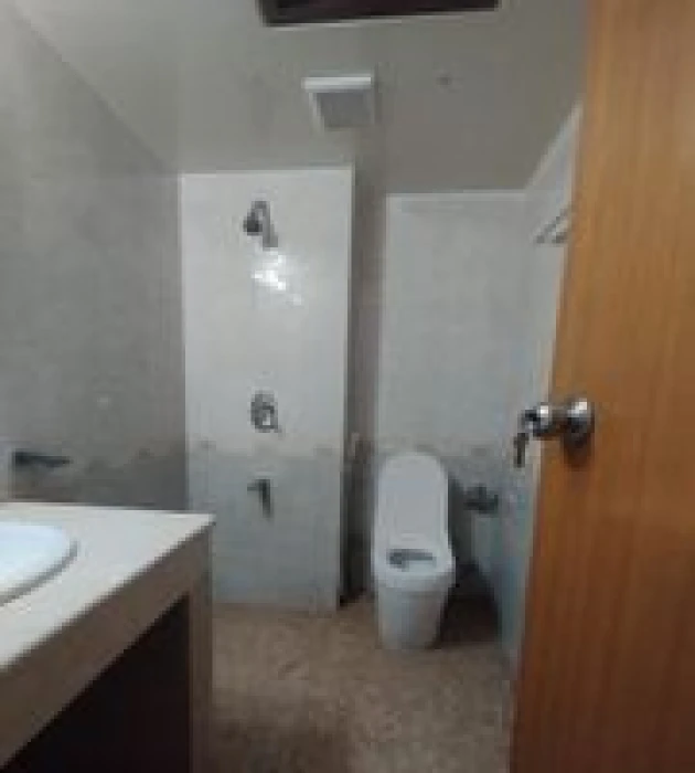 Good Quality 3 Bedroom Un Farnised Flat Rent At Gulshan 1