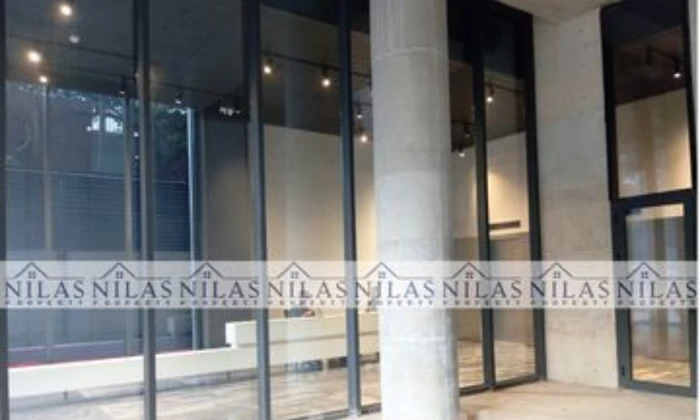 Ground Floor Showroom/Café Space for Rent in Gulshan