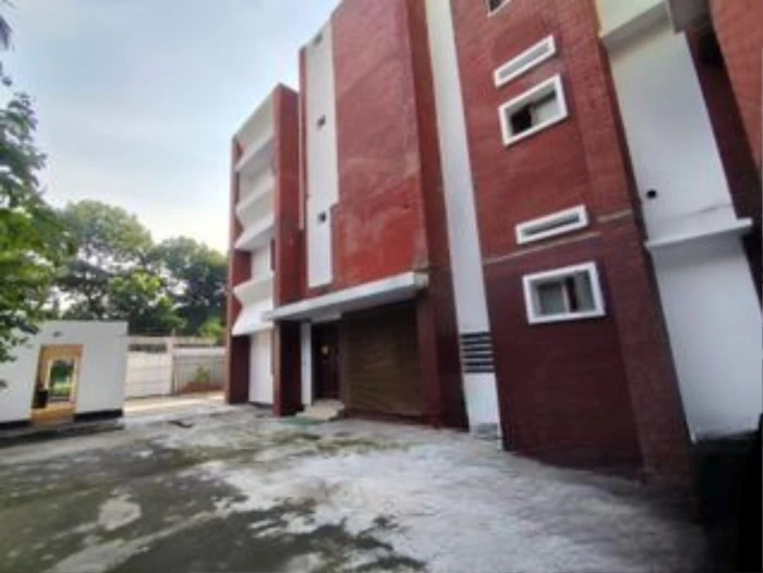 8000-Sqft Independent House Office Rent In Banani