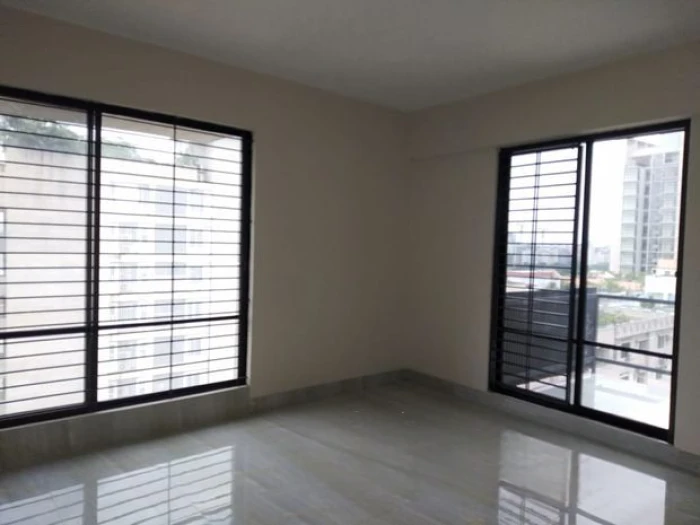 Unfurnished 2950 Sqft Apartment Available For Rent in Gulshan