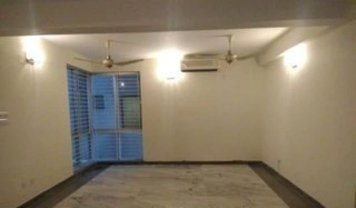 Semi Furnished 3300 SqFt Flat For Rent In Gulshan 2