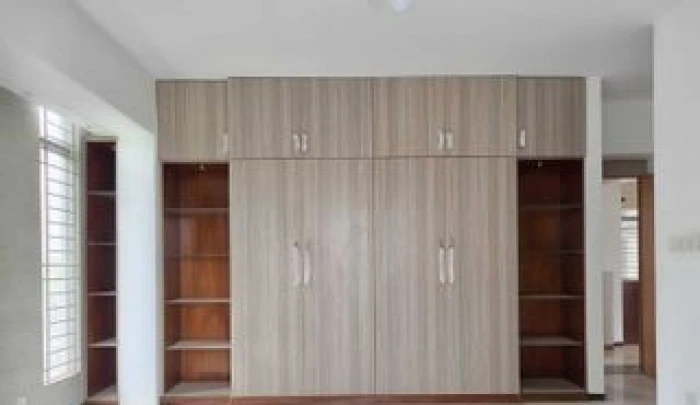 3500 Sqft Semi Furnished Well Decorated Flat Rent In Gulshan 2