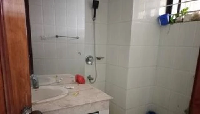 Lake View Good Quality 3 Bedroom Un Farnised Flat Rent At Gulshan 2