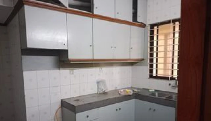Lake View Good Quality 3 Bedroom Un Farnised Flat Rent At Gulshan 2