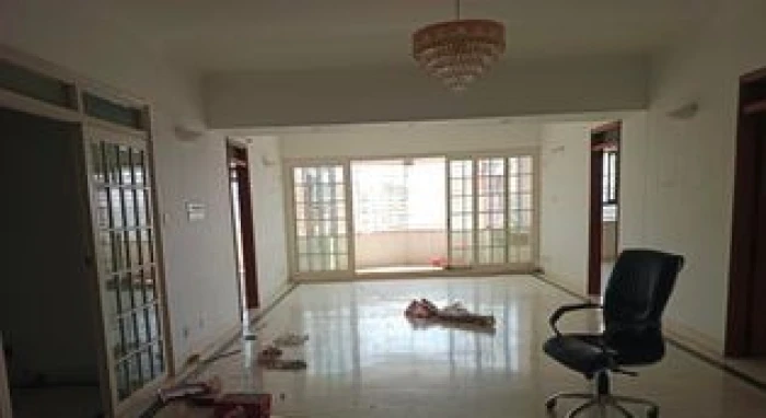 Lake View Good Quality 3 Bedroom Un Farnised Flat Rent At Gulshan 2