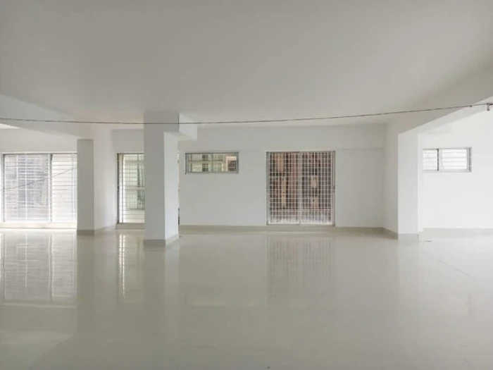 5500 SqFt Commercial Open Space For Rent In GULSHAN Avenue