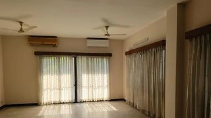 5000 SqFt Apartment Type Office Rent In GULSHAN