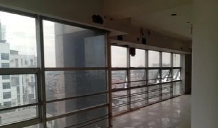 2700sqf office