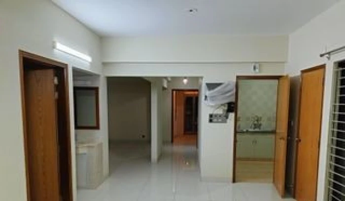RENT NEW APARTMENT IN GULSHAN (2400 SQFT)