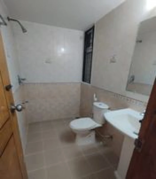 Good Quality 3 Bedroom Un Farnised Flat Rent At Gulshan 2 North