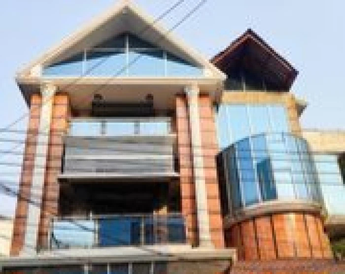 Nikunja-1 Swimming-Pool Independent House Rent Office/Residence