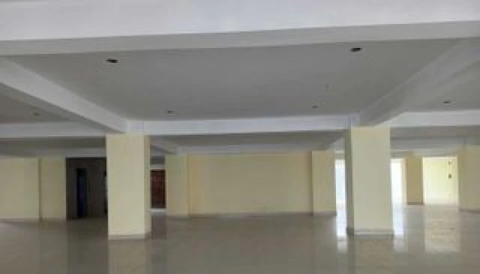 COMMERCIAL 2200 SQFT FLOOR RENT GULSHAN AVENUE