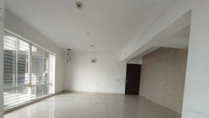 Good Quality 4 Bedroom Un Farnised Flat Rent At Gulshan 1