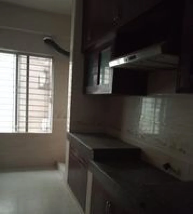 Good Quality 4 Bedroom Un Farnised Flat Rent In Banani