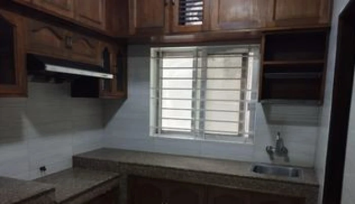 Good Quality 3 Bedroom Un Farnised Flat Rent At Gulshan 2