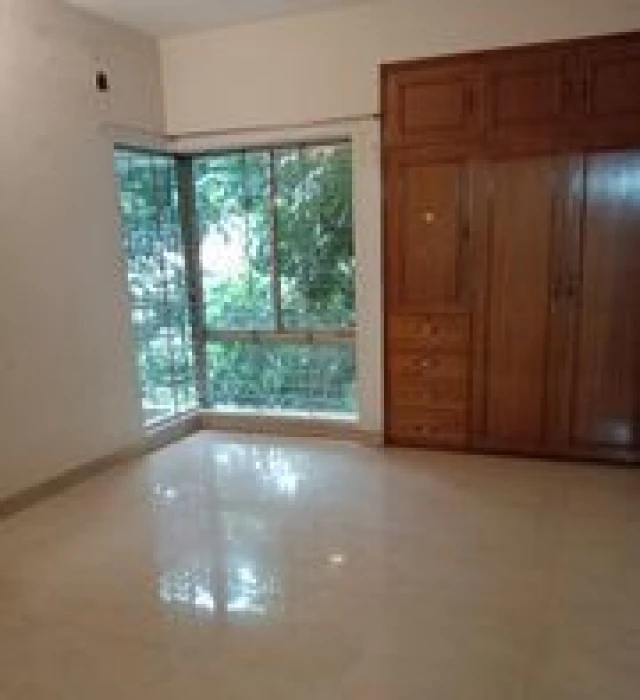 Luxurious Semi Farnised 3 Bedroom Flat Rent In Banani