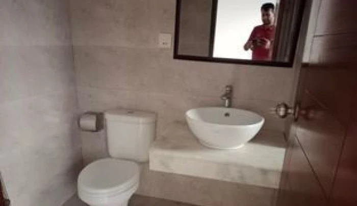 New Good Quality 3 Bedroom Un Farnised Flat Rent At Gulshan 1
