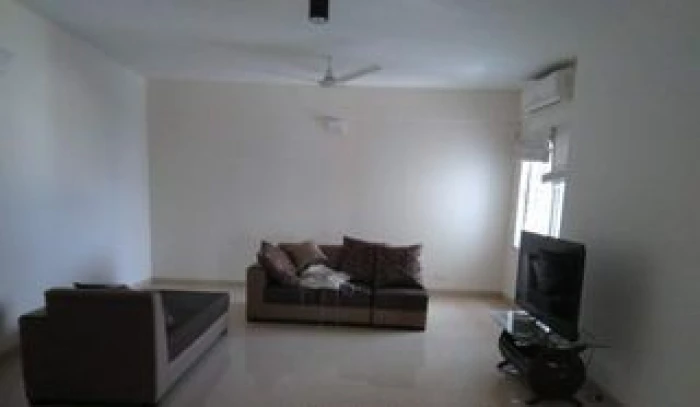 Fully Furnished 3Bed 2600 SqFt Flat Rent In GULSHAN