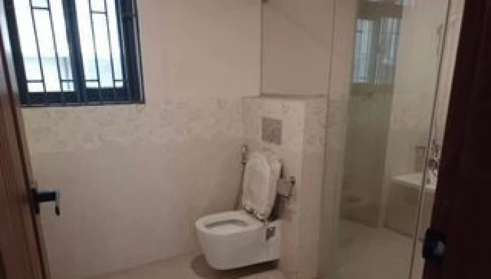 New Modran Swmming pool Gym Semi Farnised Flat Rent At Gulshan North