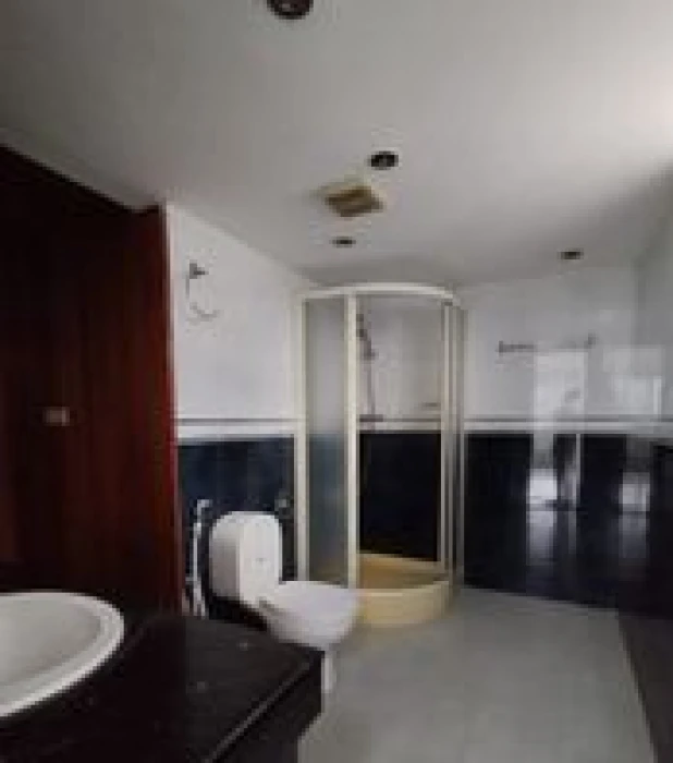 Good Quality 4 Bedroom Semi Farnised Flat Rent In Banani