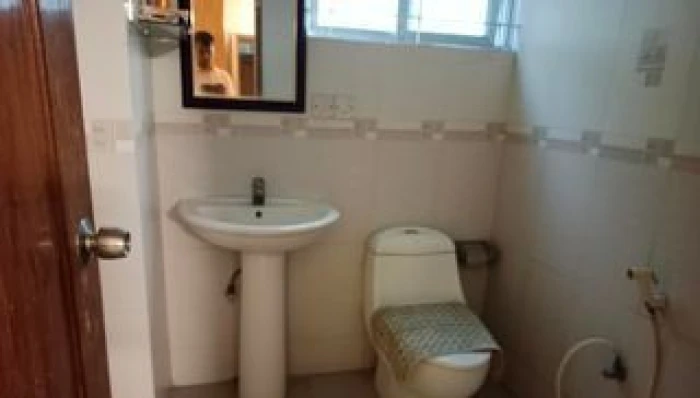 Good Quality 4 Bedroom Semi Farnised Flat Rent At Gulshan