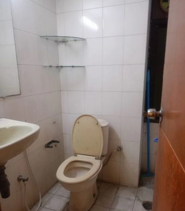 Residencial Office Space Rent 2200.sqft Gulshan1 2th Floor