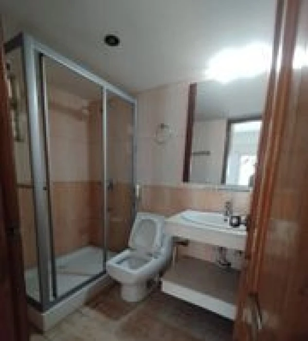 Good Quality 2600 Sft Un Farnised Flat Rent At Banani