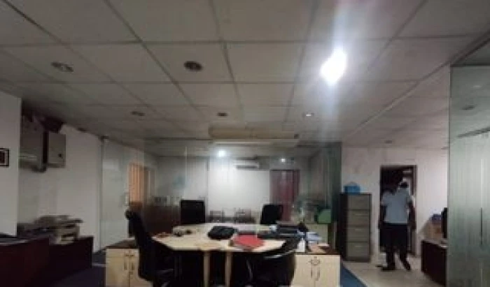 Commarcial 2000 Sft Full Farnised Office Space Rent At Gulshan Avenue
