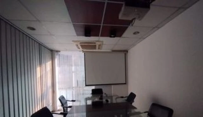 Commarcial 2000 Sft Full Farnised Office Space Rent At Gulshan Avenue