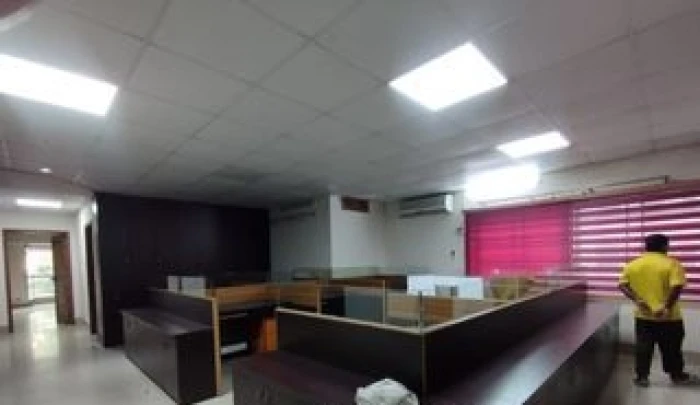 Full Farnised 2700 Sft Office Space Rent At Banani