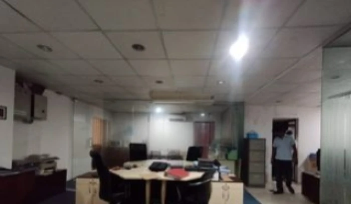 Commarcial 2000 Sft Full Farnised Office Space Rent At Gulshan Avenue