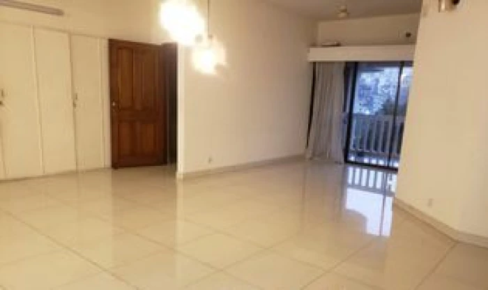 Good Quality 3 Bedroom Un Farnised Flat Rent In Gulshan