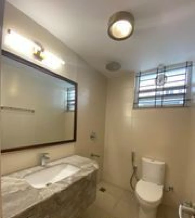 Lake Viwe Mordan New Flat Rent At Gulshan 1