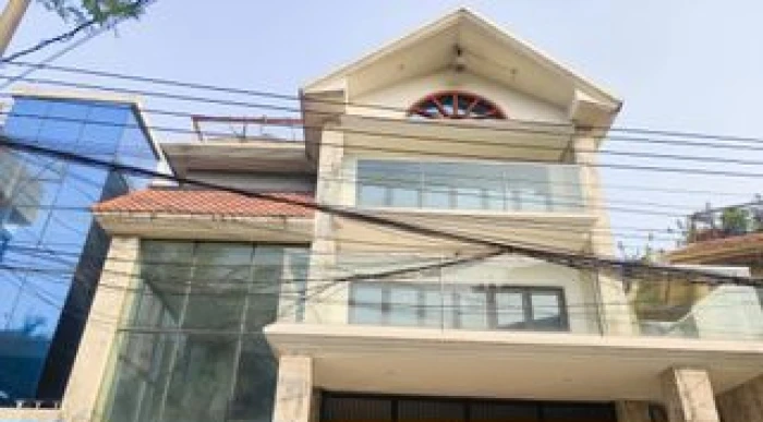 Nikunja-1 Independent Luxurious House Rent Office/Residence