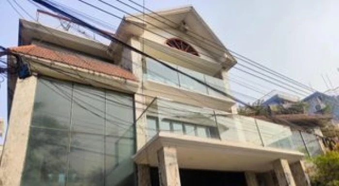 Nikunja-1 Independent Luxurious House Rent Office/Residence