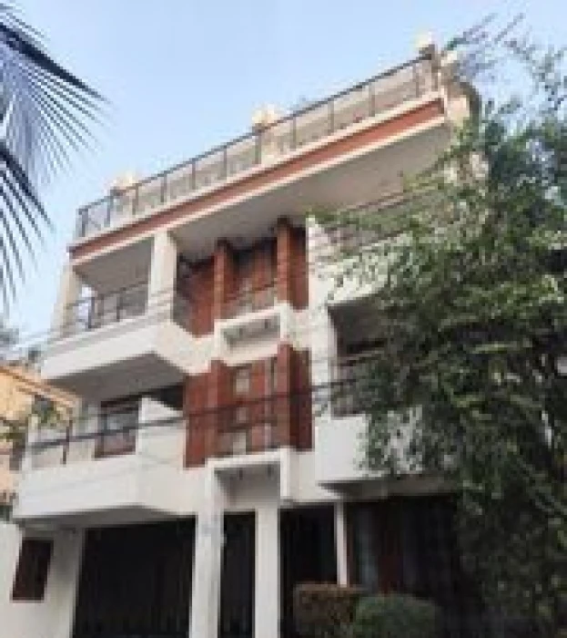 Nikunja-1 Full Furnished 12-Bed Independent Luxurious House Rent