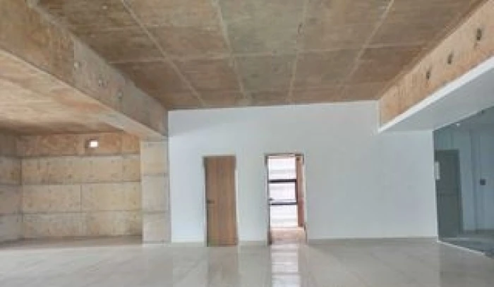 4000 SQFT COMMERCIAL FLOOR RENT IN GULSHAN AVENUE