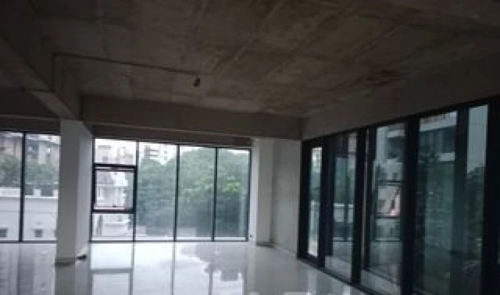 3400 SqFt Commercial floor rent in GULSHAN avenue