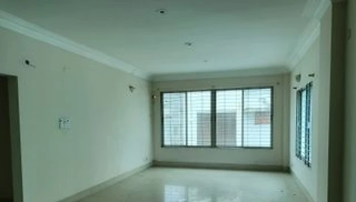 2400 SQFT OFFICE RENT IN GULSHAN